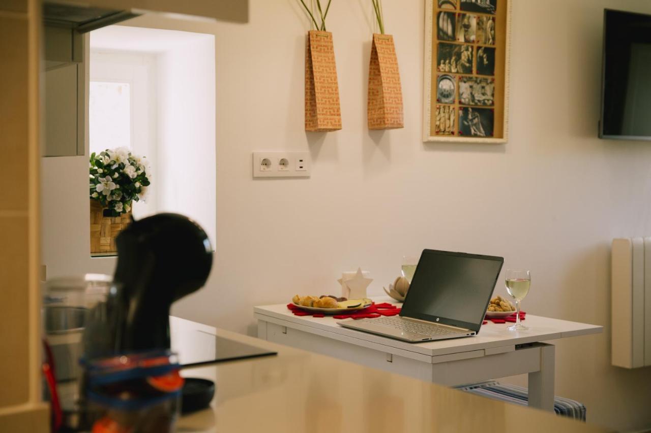 Roompedra Apartamentos Turisticos サンティアゴ・デ・コンポステーラ エクステリア 写真