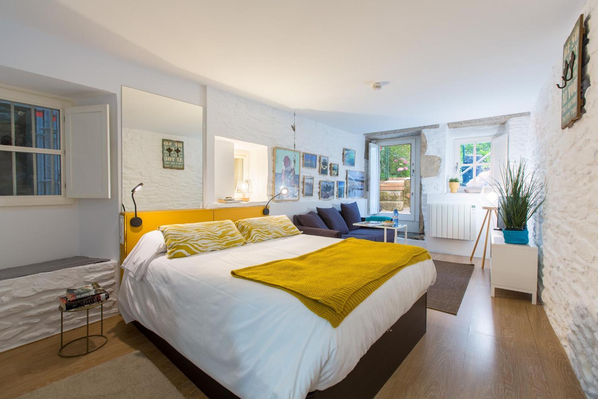 Roompedra Apartamentos Turisticos サンティアゴ・デ・コンポステーラ エクステリア 写真