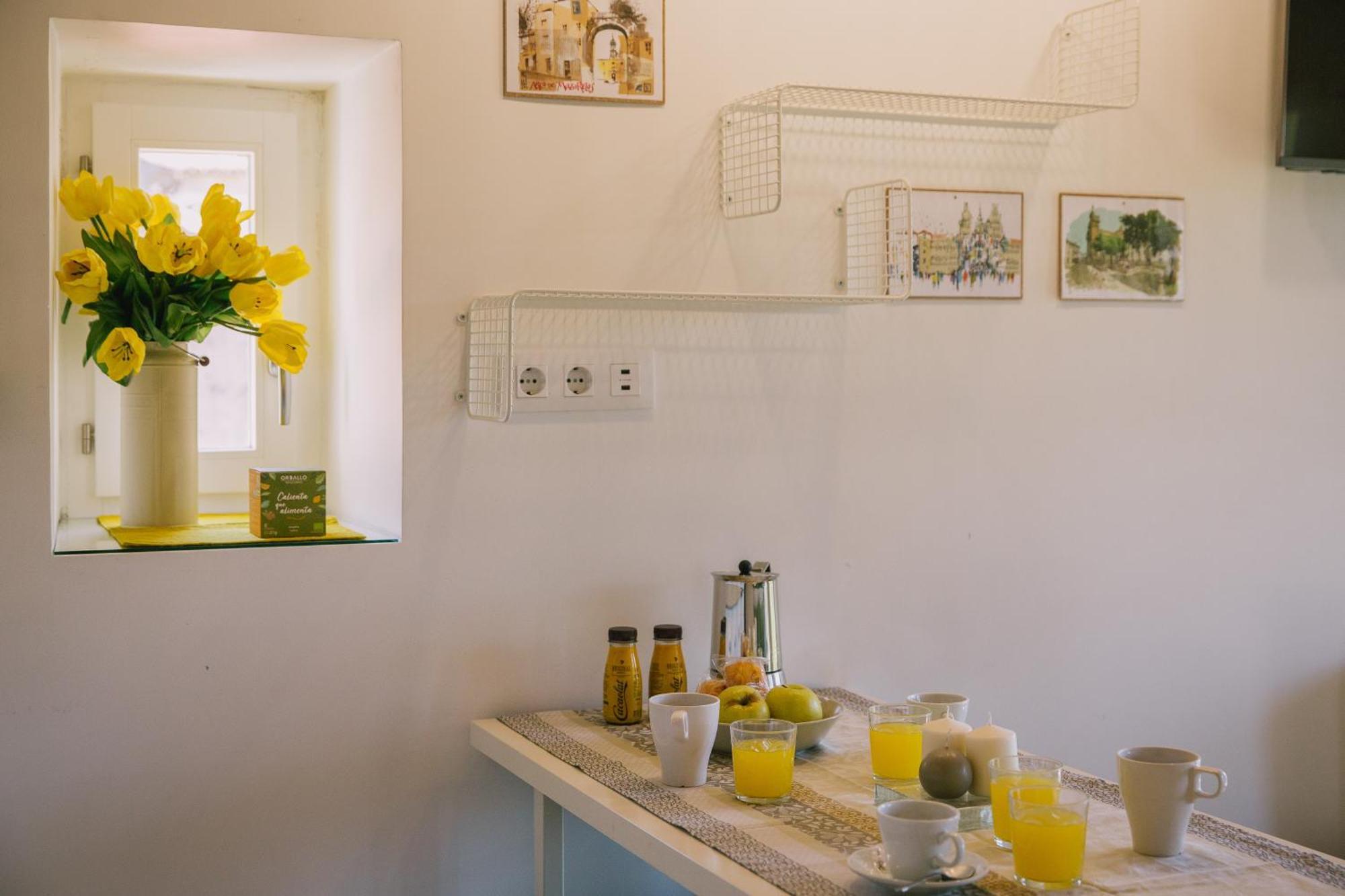 Roompedra Apartamentos Turisticos サンティアゴ・デ・コンポステーラ エクステリア 写真