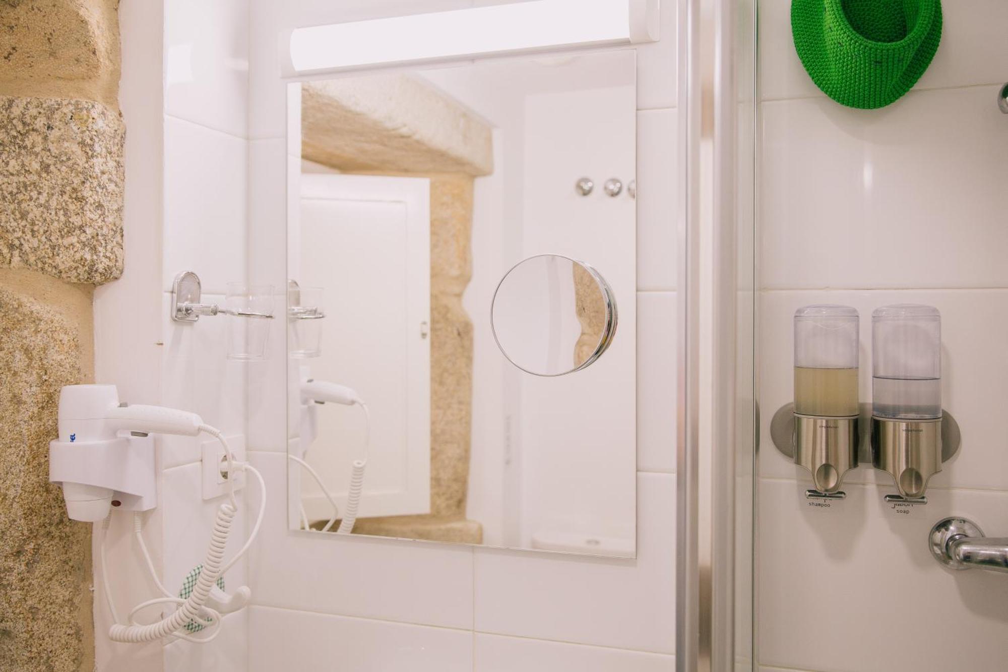 Roompedra Apartamentos Turisticos サンティアゴ・デ・コンポステーラ エクステリア 写真